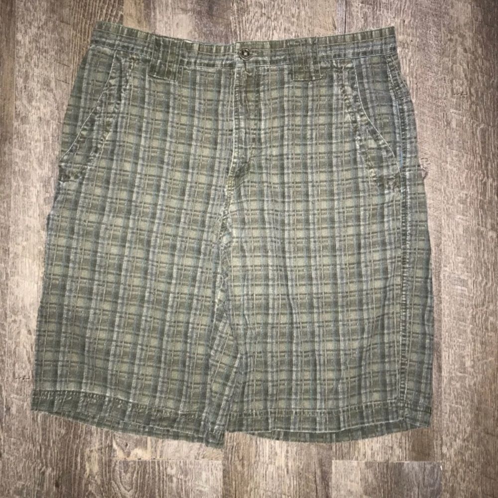 Columbia Men’s Shorts- Size 36